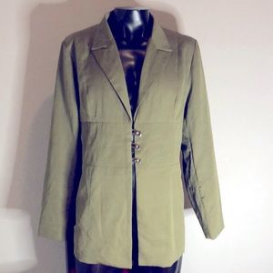 XL Pretty Little Thing Long sleeves Blazer.